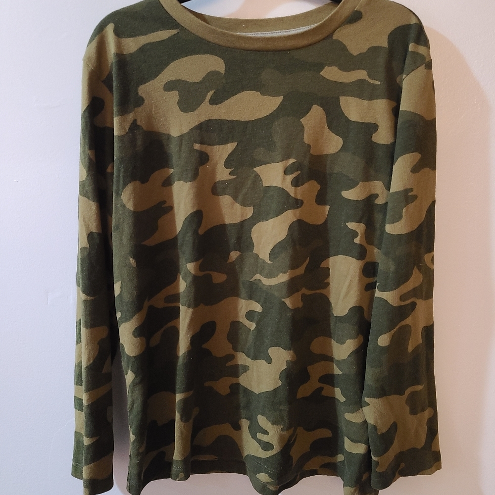 Old Navy Tee